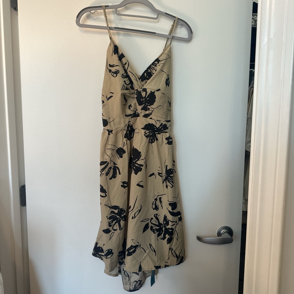 Khaki Sweetheart Twist & Keyhole Mini Dress